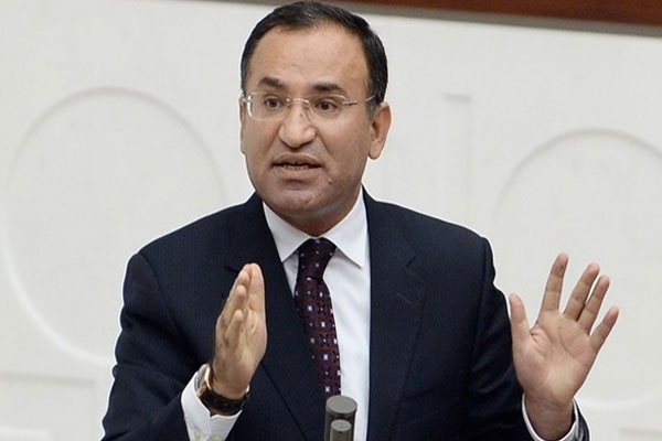 Bozdağ: Avrupa FETÖ'yü el üstünde tutuyor
