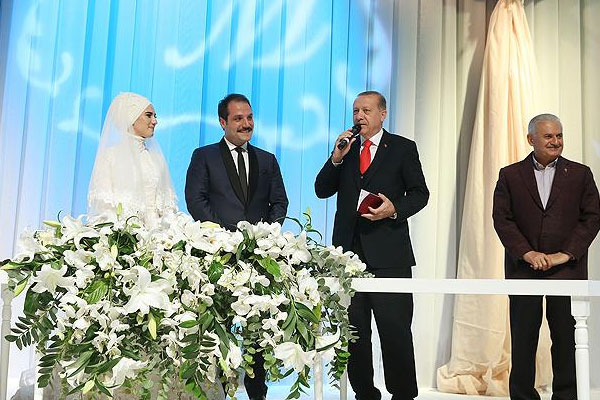 Erdoğan ve Yıldırım nikah şahidi oldu