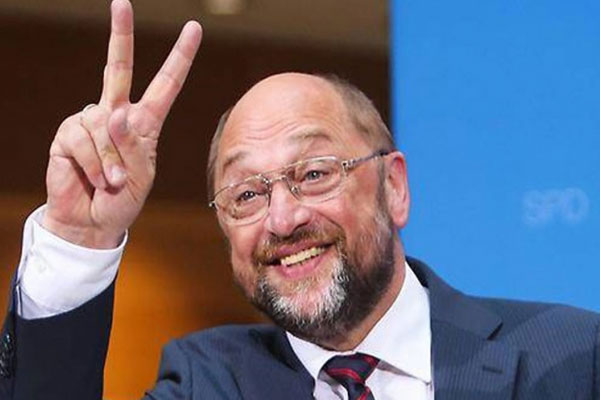 Almanya'da sosyal demokratlar kazandı