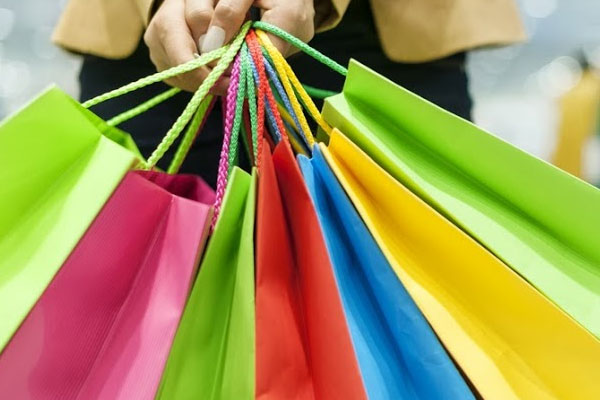 Turist alışverişinde en büyük pay Suudi Arabistan'ın