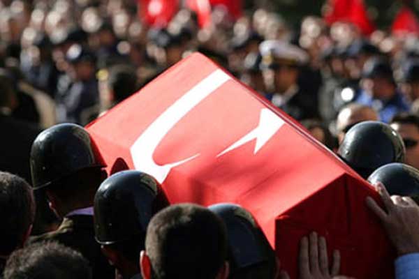 Hakkari'de 2 asker şehit oldu