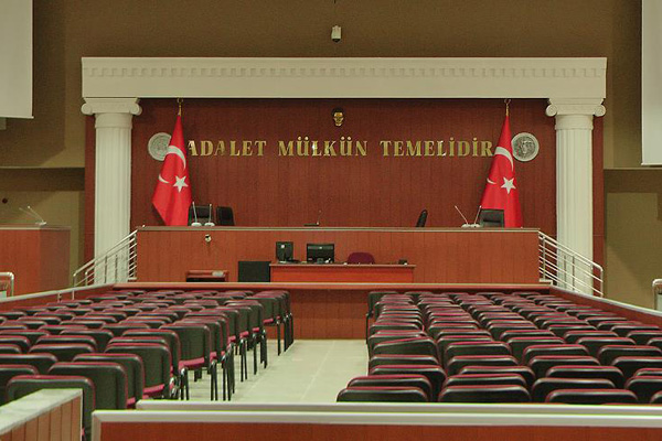 Darbe sanığı havacı subaylara müebbet