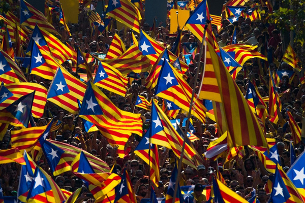 Katalonya: Madrid diyaloğa yanaşmazsa...