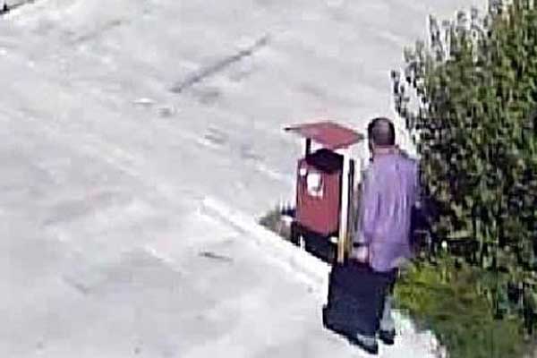 Delilleri çöpe atan profesör hakkında karar verildi