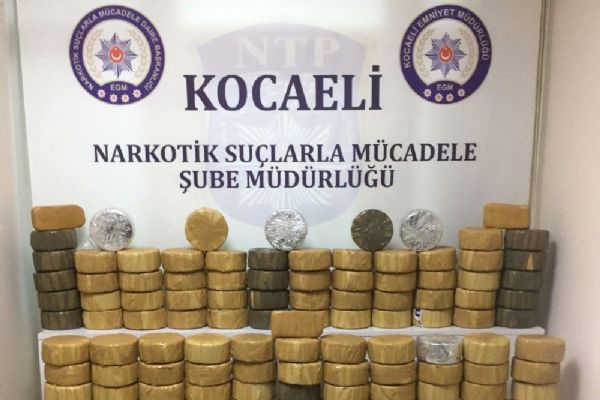 Kocaeli'de hurma kutularından 184 kilogram eroin çıktı