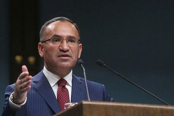 Bekir Bozdağ'dan 'polis aracına bombalı saldırı' açıklaması