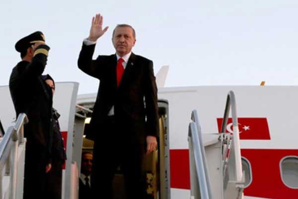 Cumhurbaşkanı Erdoğan Türkiye'ye döndü