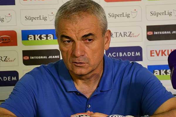 Trabzonspor ile anlaşan Çalımbay, Trabzon'a geldi