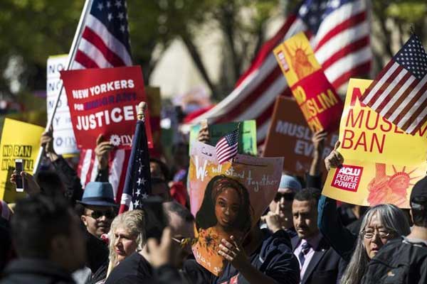 Trump'ın 'seyahat yasağı'na protesto