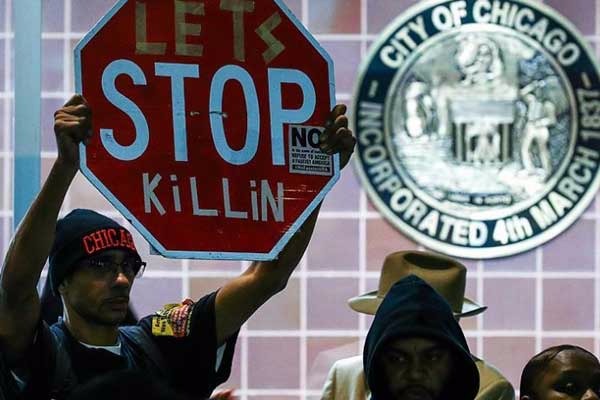 ABD'de polisin 'siyahi katli'ne protesto