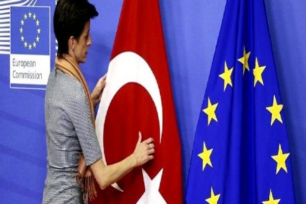 AB, Türkiye'ye yönelik fonlarda değişikliğe gidiyor