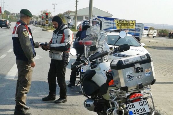 81 ilde eş zamanlı 'Son Sürat 2' uygulaması yapıldı