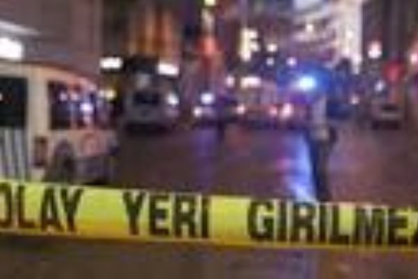 Diyarbakır’da evine giden öğretmene kurşun yağmuru