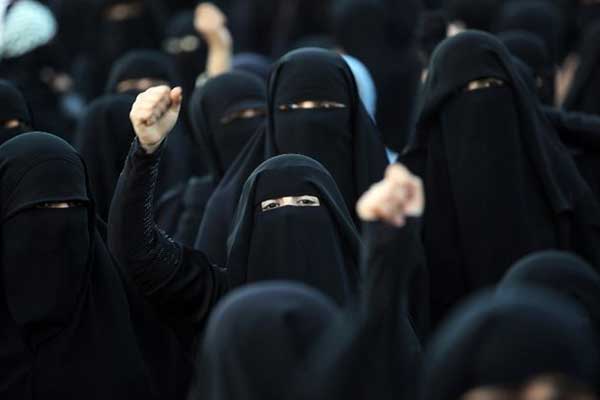 Kanada'da 'peçe yasağı'na  protesto