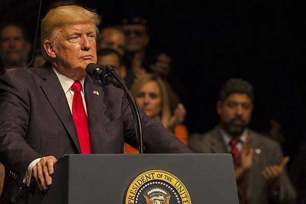 Trump, Kennedy suikastıyla ilgili gizli dosyaları açacak