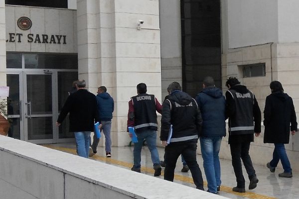 Son 1 hafta terör operasyonlarında 859 kişi gözaltına alındı