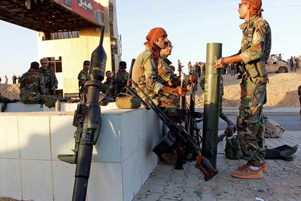 'Irak güçleri Barzani'nin petrol hattına saldırdı'