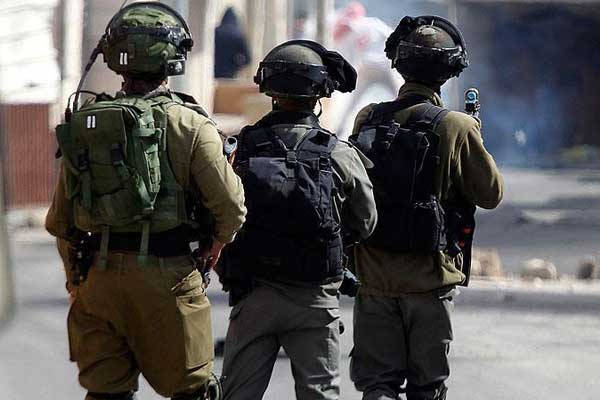 İsrail askerleri 19 Filistinliyi gözaltına aldı