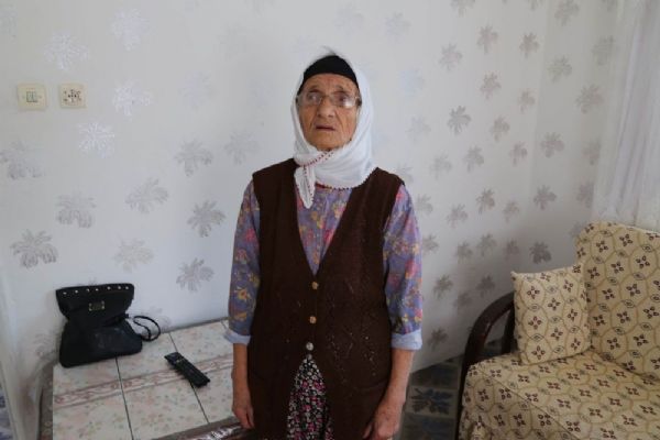 'Kira parası' deyince hırsız paranın yarısını geri bıraktı