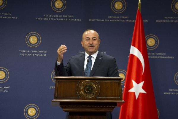 Yunan gazetecinin art niyetli sorusuna tokat gibi cevap