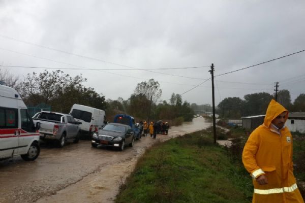 Tekirdağ'da askeri araç sele kapıldı: 1 asker kayıp