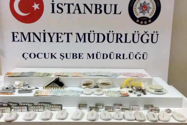 İstanbul'da zehir tacirlerine operasyon: 18 kişi gözaltına alındı