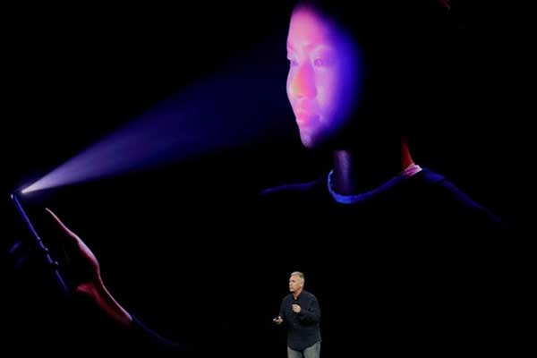 Apple'dan 'FaceID' iddiasına yanıt