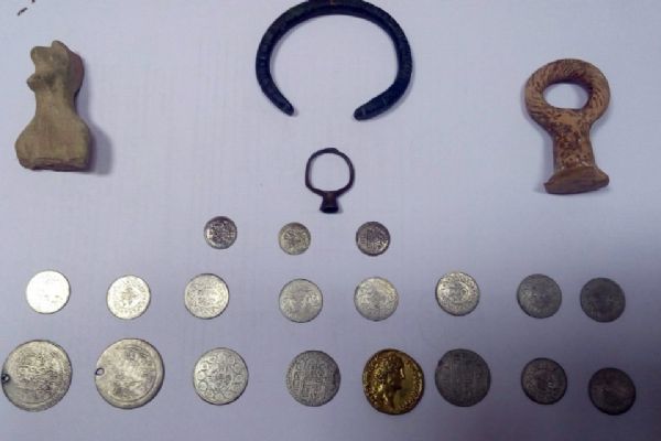 İstanbul ve Antalya'da kaçakçılık operasyonu: 7 kişi gözaltına alındı