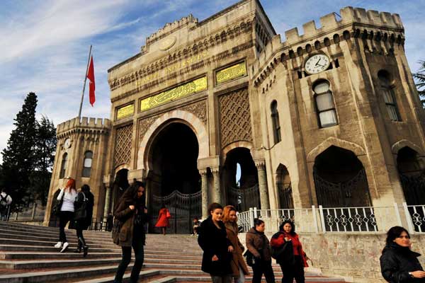 En iyi Türk üniversiteleri başarı sırasında geriledi