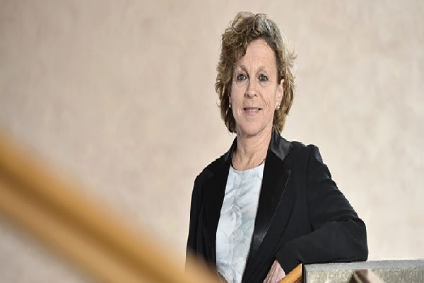 Almanya'da İslamofobik saldırı: Başörtünü çıkart