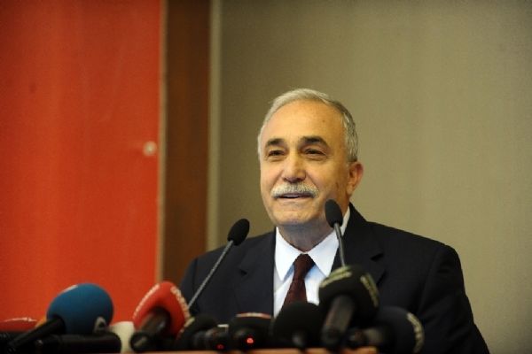 Ahmet Eşref Fakıbaba'dan besicilere: Kilosunu 25 TL'den...