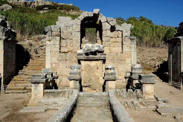 Kurtulmuş: 'Perge'yi uluslararası turizme açmak istiyoruz''
