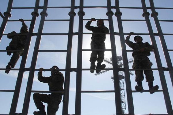 TSK'dan uzman erbaşlara sıkı eğitim