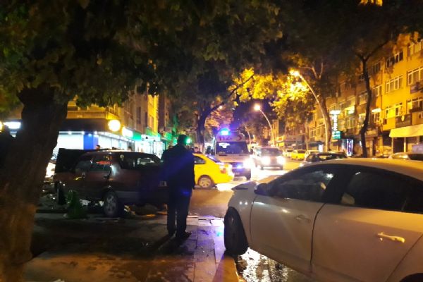 Başkent'te zincirleme trafik kazası: 5 yaralı
