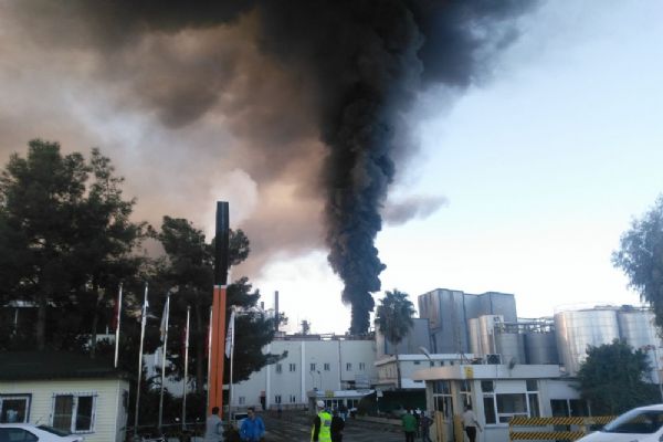Yağ fabrikasında yangın çıktı