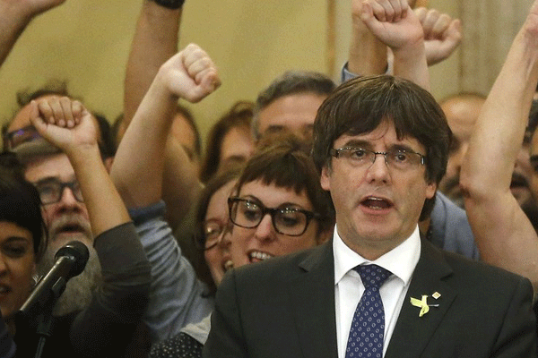 Katalan lider Puigdemont'a Belçikalı avukat