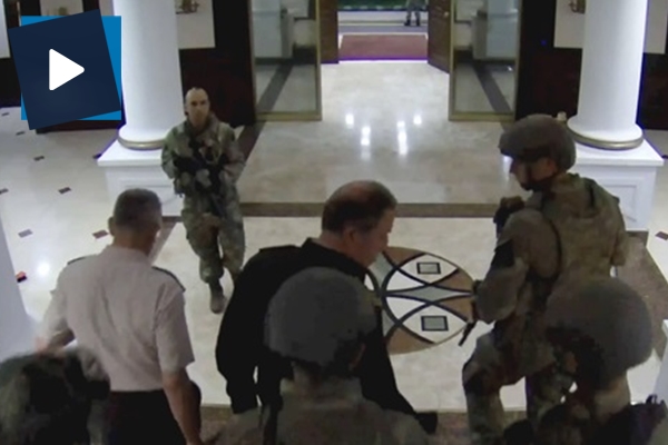 Hulusi Akar'ın, Karargah'tan Akıncı Üssü'ne götürülüş anı kamerada