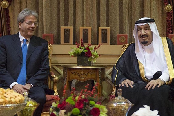 İtalya Başbakanı Gentiloni Suudi Arabistan'da