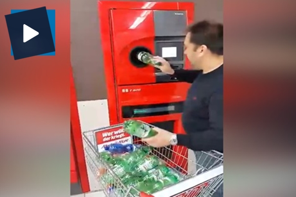 Atık pet şişelere para veren makine sosyal medyayı salladı