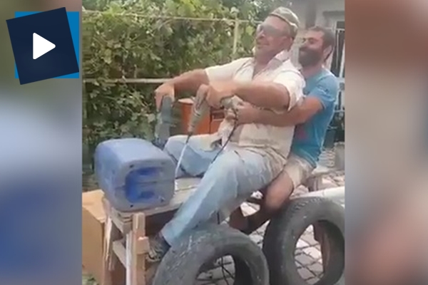 Köylülerden düşük bütçeli F1 aracı simülasyonu