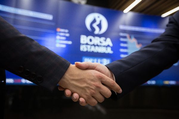 Borsa rekorlu günü yatay kapattı