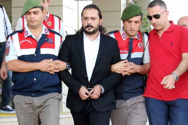 Emrah Serbes'in yaptığı kazanın görgü tanığı şoför: Öyle hızlıydı ki, TIR'ımı salladı