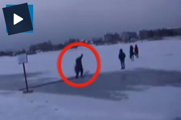 Buz kırıldı kadın suya gömüldü!