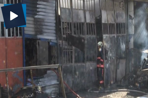 İkitelli'deki sanayi sitesinde yangın çıktı