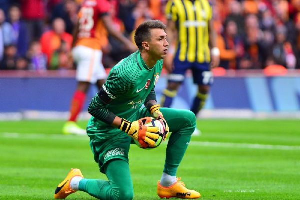 Fernando Muslera, Uruguay Milli Takımı'na alınmadı