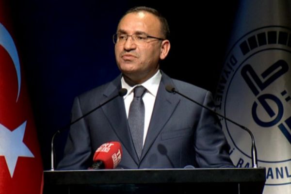 Bekir Bozdağ: Türkiye'de Diyanet İşleri Başkanlığı olmasa memleket cami cami bölünür
