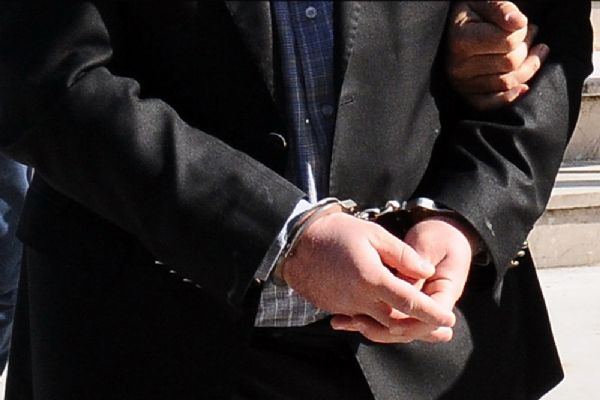 FETÖ'nün il sorumlusu kaçarken yakalandı