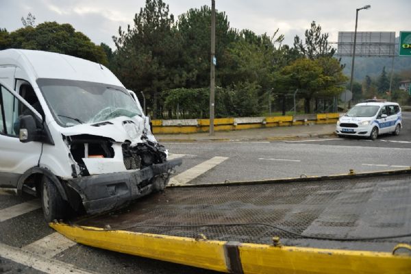 Sakarya'da genç atletler ölümden döndü: 12 kişi yaralandı