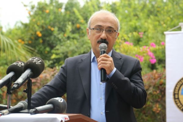 Lütfi Elvan: Esnafa yılda 22 milyar lira kredi kullandırıyoruz