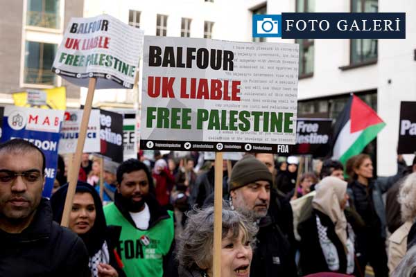100. yılında Londra'da 'Balfour' protestosu
